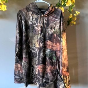 NWT Men's Under Armour Hoodie